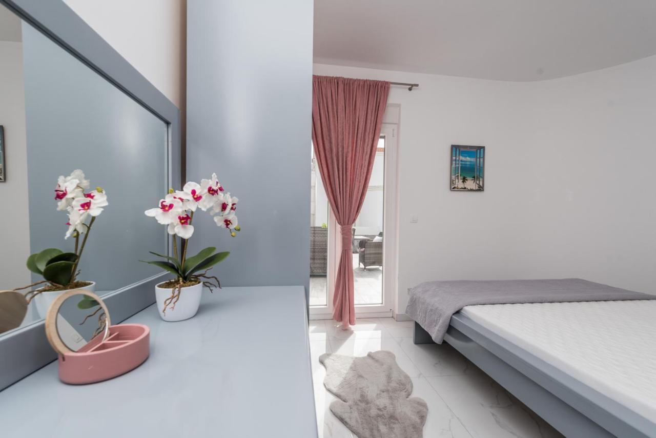 Villa Jana Luxury Apartments Новалья Экстерьер фото